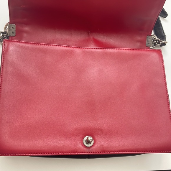 Chanel Lambskin Quilted Large Boy Bag flap, Black with Red piping - Picture 4 of 15